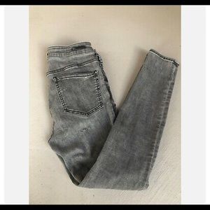 PILCRO HIGH RISE DENIM LEGGINGS